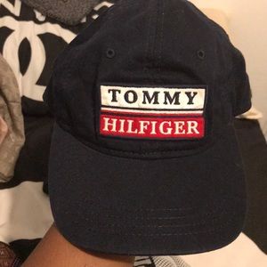 A Tommy Hilfiger hat